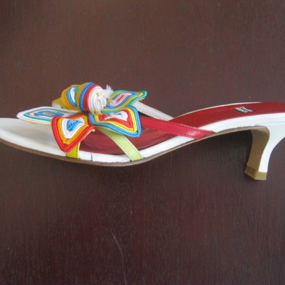 Costa Blanca shoes w/ flower, multi-color, Sz 7.5 - Picture 3 of 4